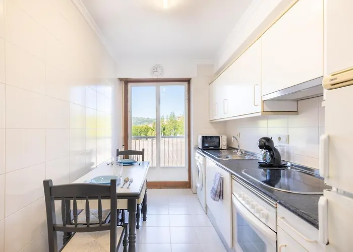 Indamendi - Baskeyrentals דירה